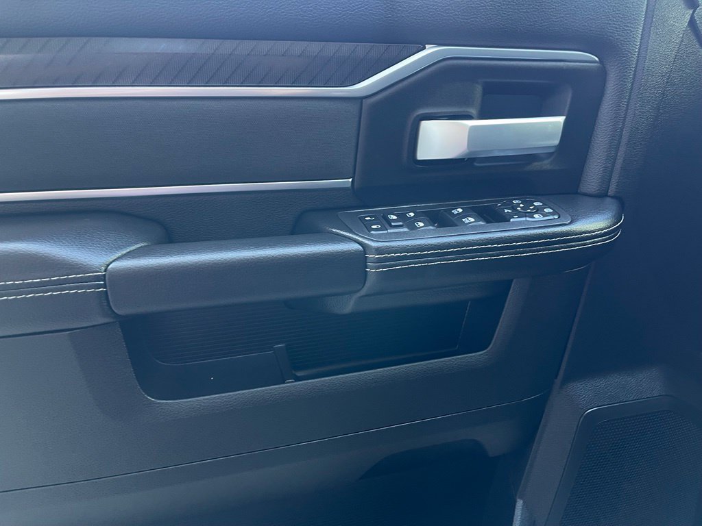 New 2027 RAM 3500 Big Horn AWD/4WD image 10