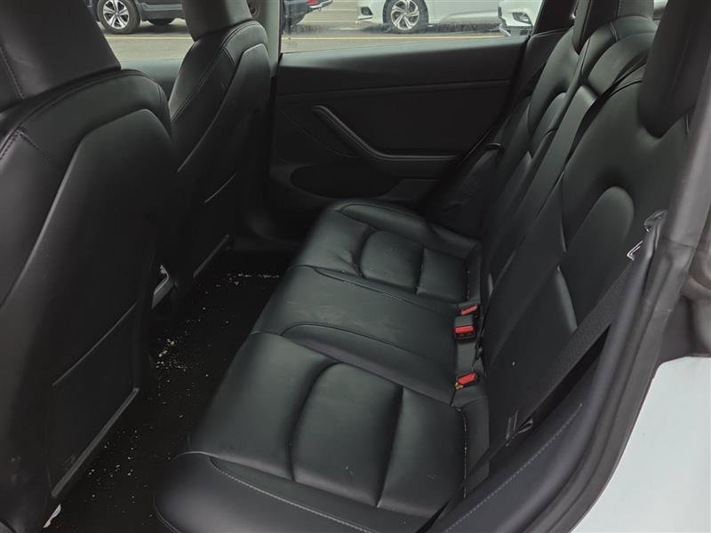 Used 2023 Tesla Model 3 Standard Range RWD image 5