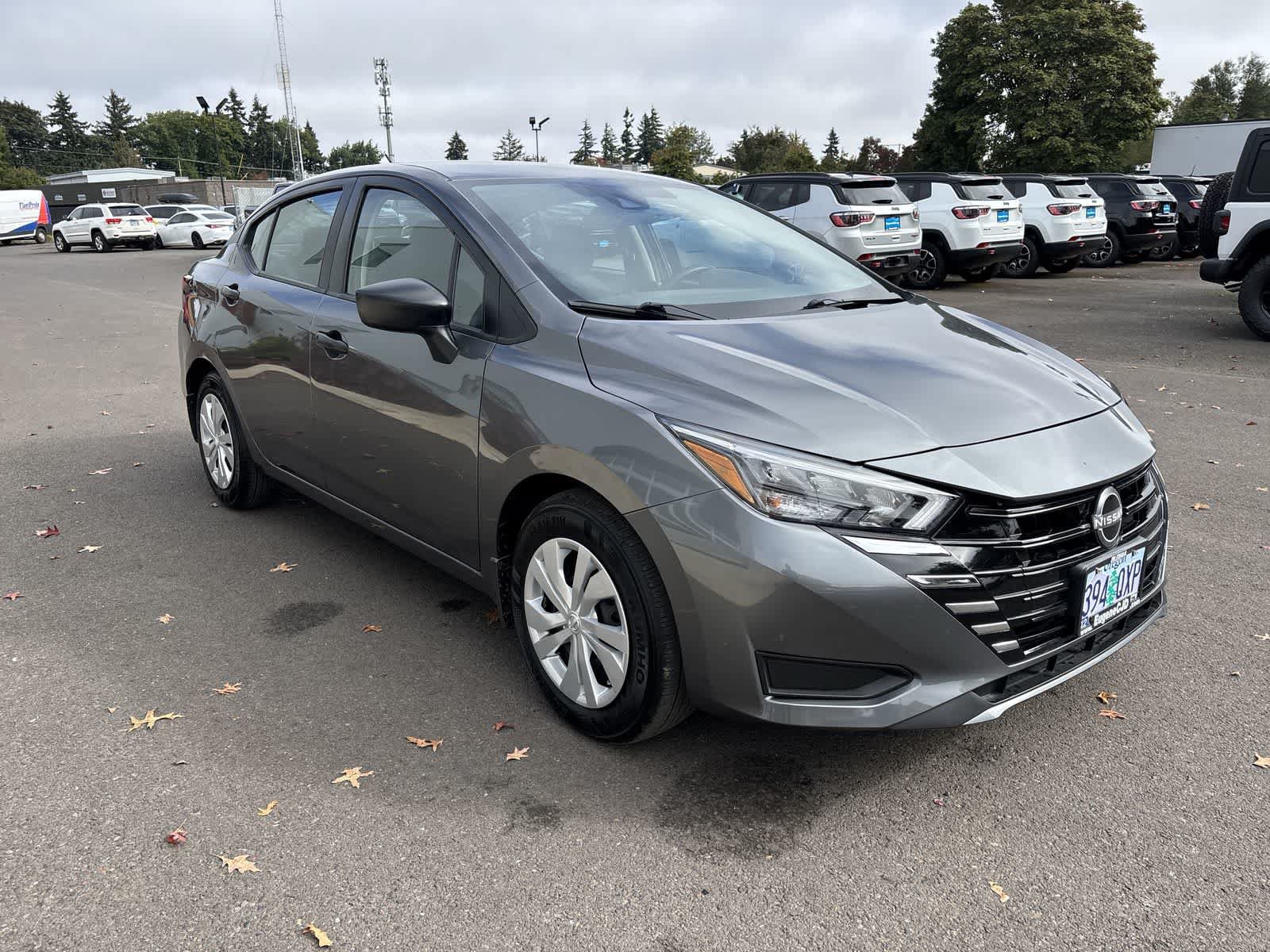 Used 2025 Nissan Versa S w/ Trunk Package FWD image 5