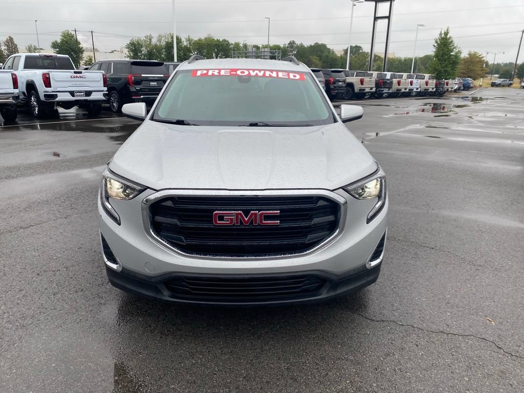 Used 2020 GMC Terrain SLE w/ Driver Convenience Package FWD image 2