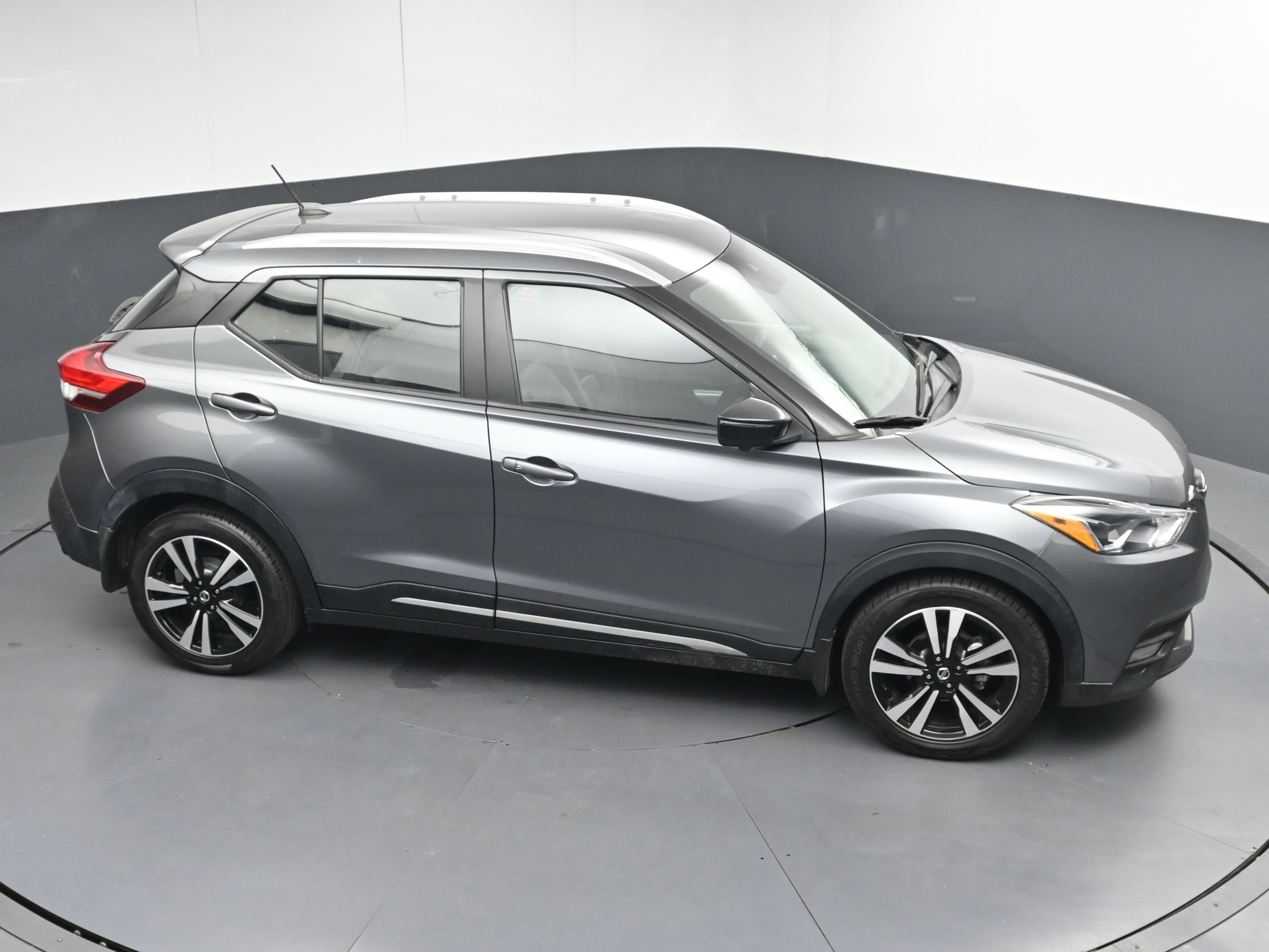 Used 2020 Nissan Kicks SR w/ SR Premium Package image 33