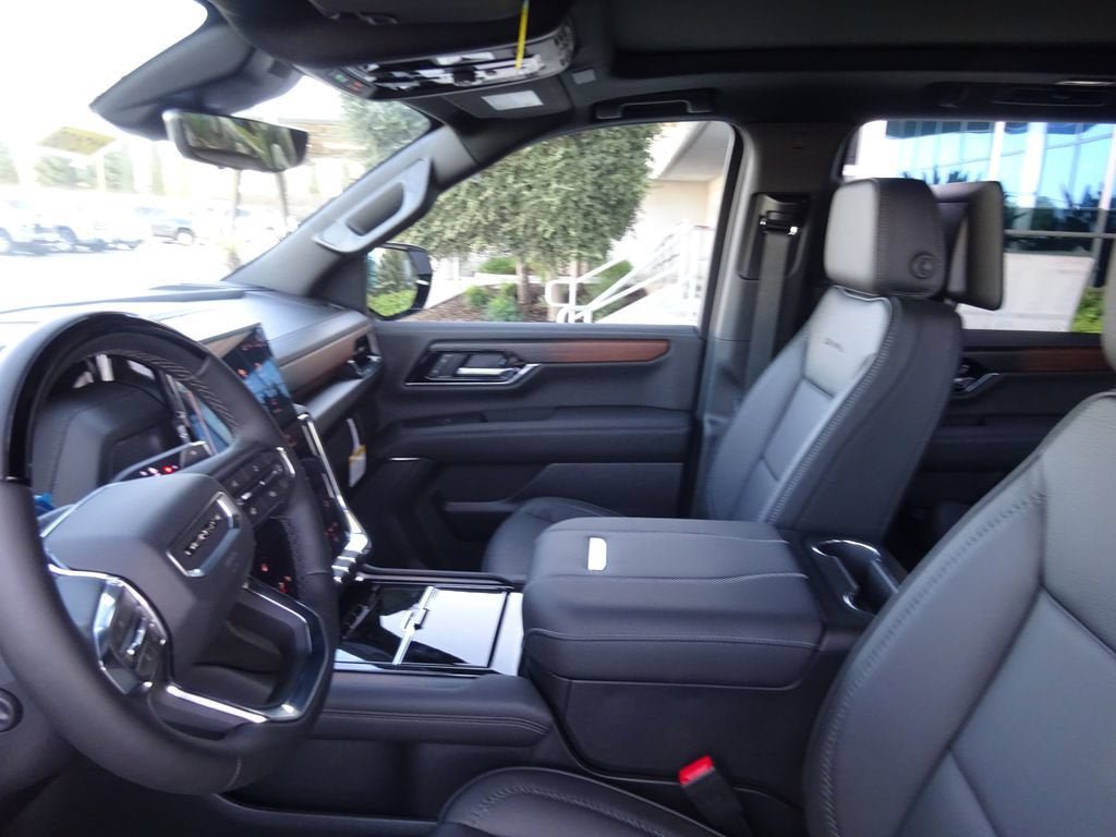 New 2026 GMC Yukon XL Denali w/ Denali Reserve Package AWD/4WD image 12
