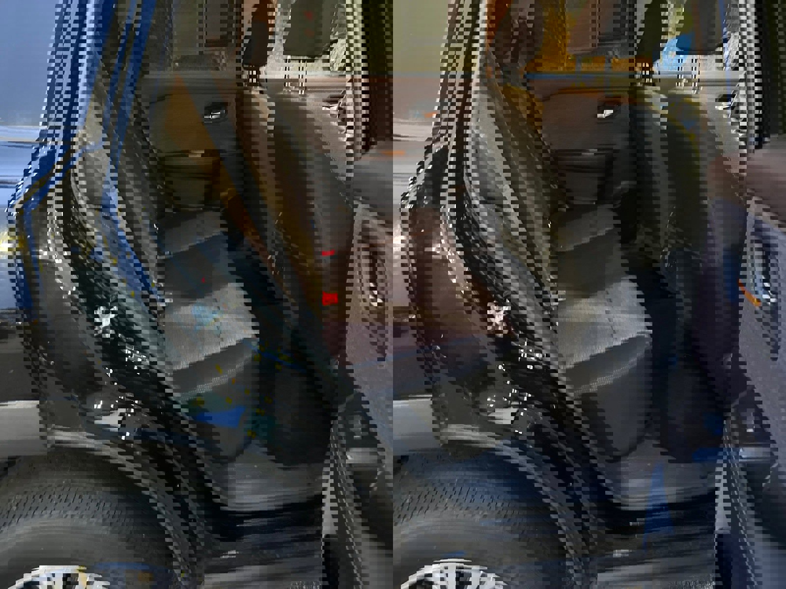 Used 2023 Nissan Rogue SV image 15