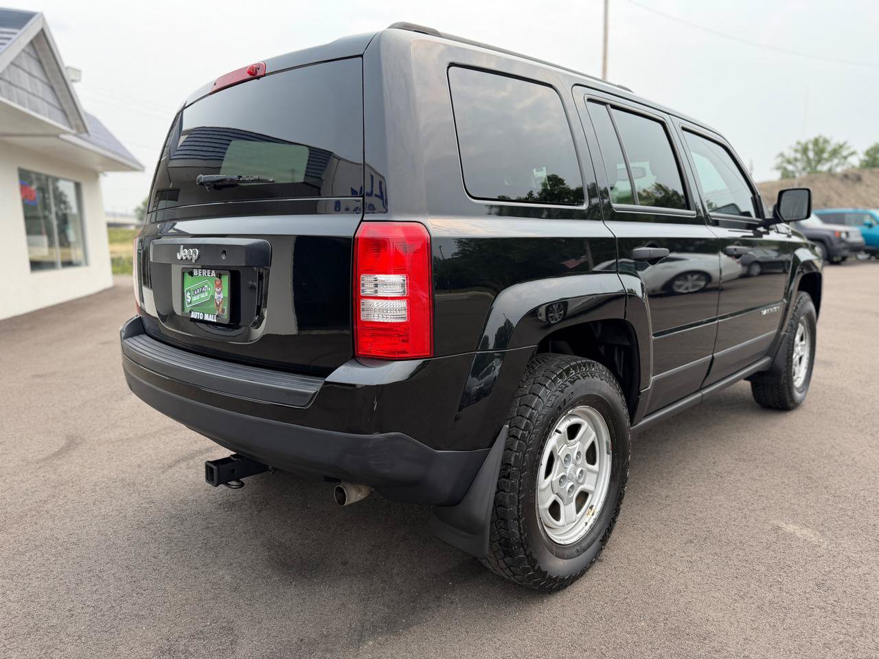 Used 2016 Jeep Patriot Sport FWD image 8