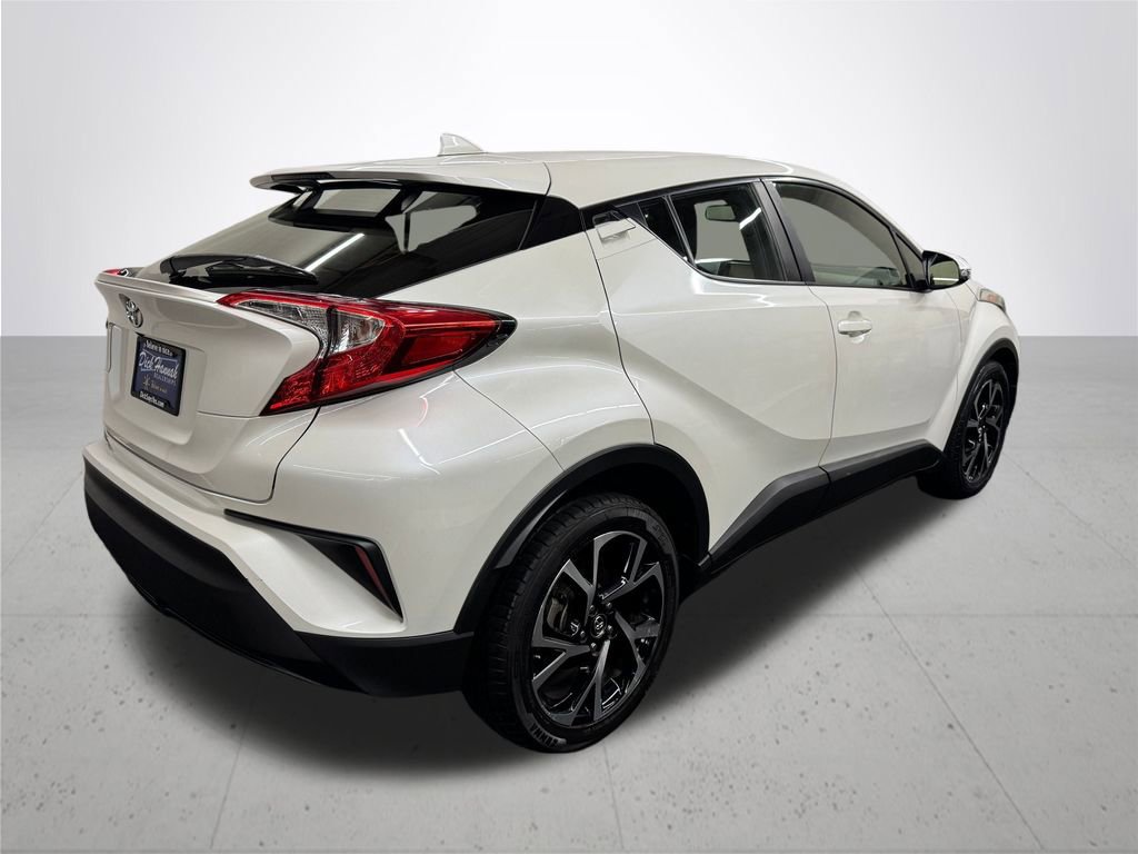 Used 2018 Toyota C-HR XLE image 7
