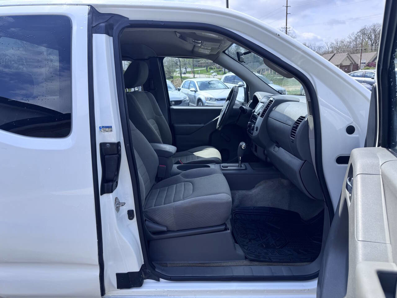 Used 2018 Nissan Frontier S RWD image 15