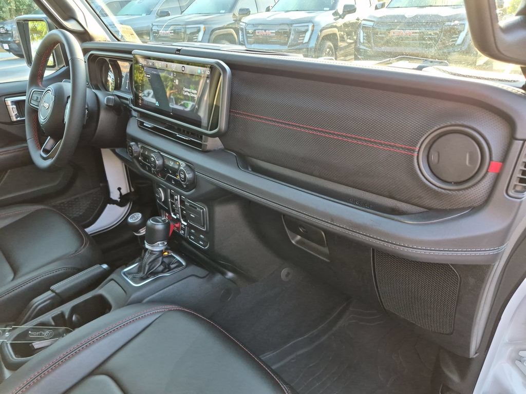 Used 2024 Jeep Gladiator Rubicon w/ Technology Group AWD/4WD image 41