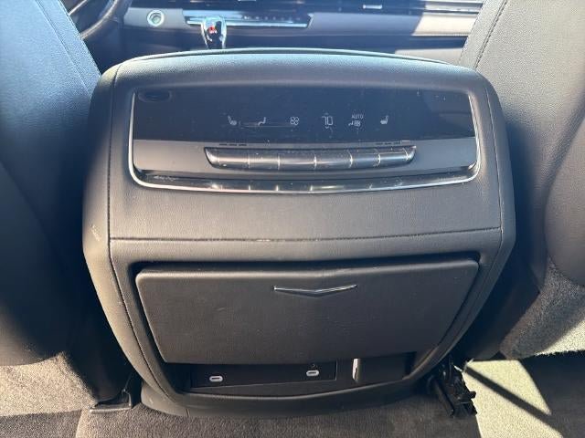 Used 2023 Cadillac Escalade Luxury RWD image 21