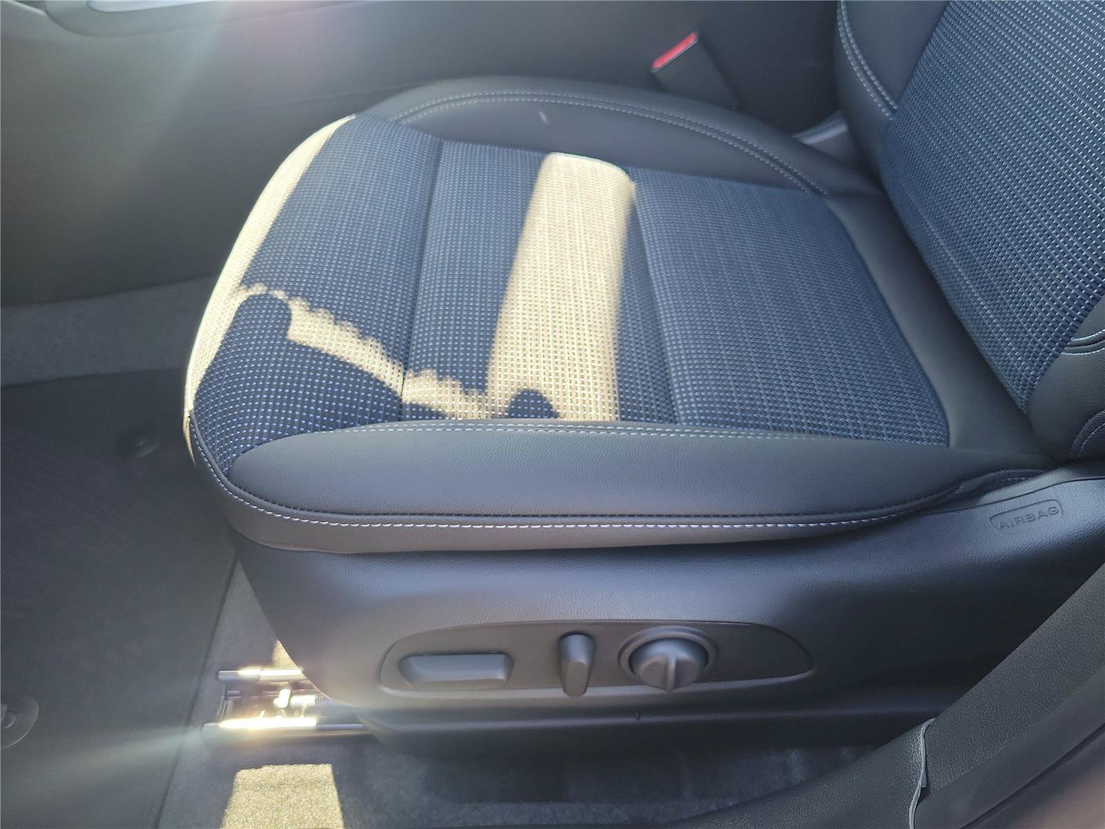 New 2026 Buick Envista Sport Touring w/ Convenience I Package FWD image 19