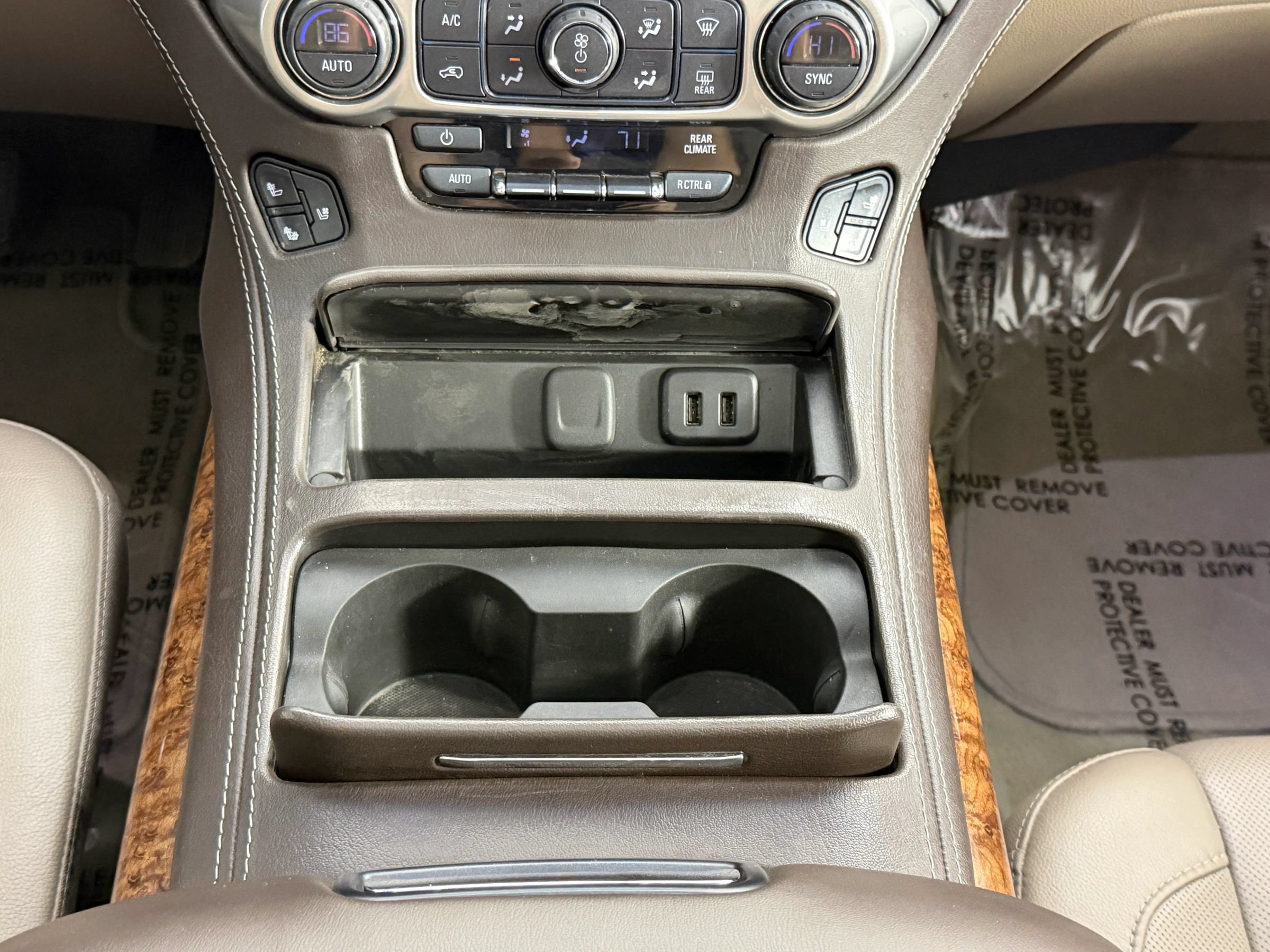 Used 2018 Chevrolet Suburban Premier AWD/4WD image 31