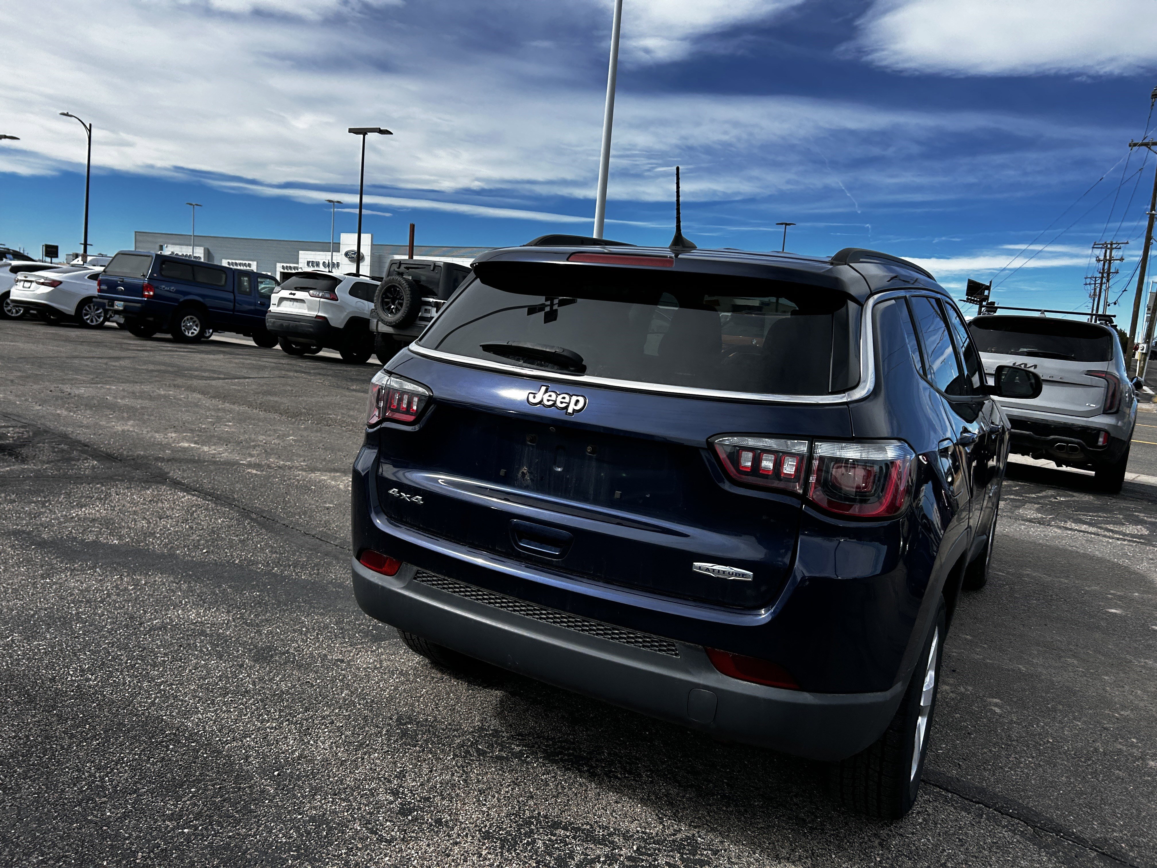 Used 2018 Jeep Compass Latitude w/ Popular Equipment Group image 5