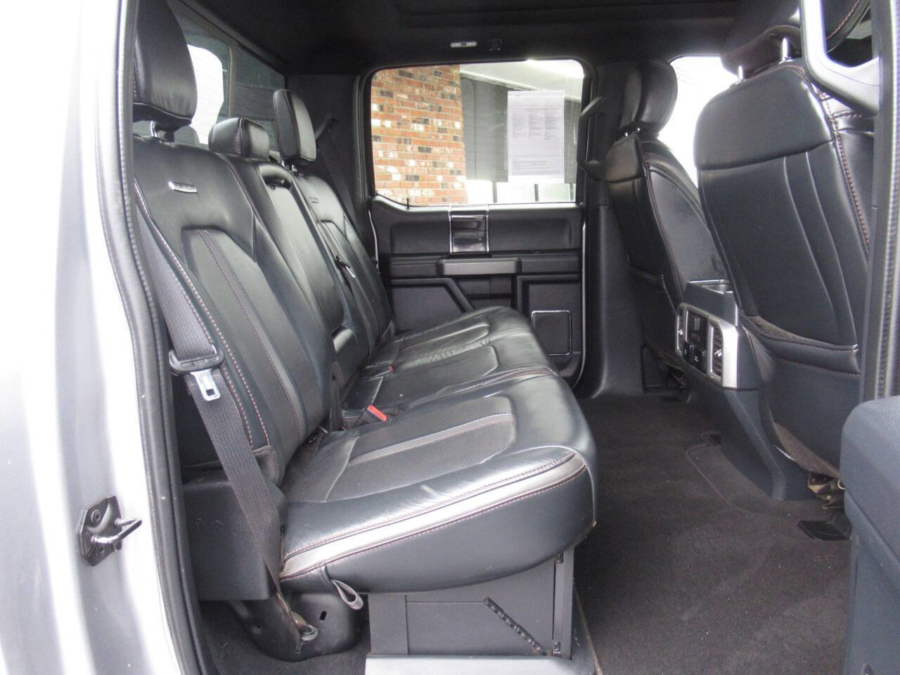 Used 2022 Ford F350 Platinum image 13