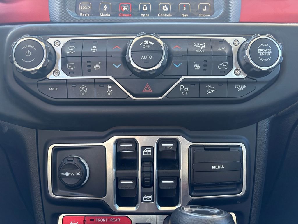 Used 2018 Jeep Wrangler Unlimited Rubicon image 29