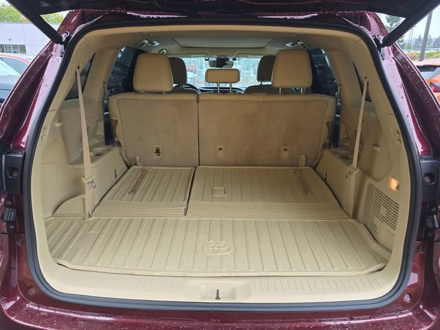 Used 2017 Toyota Highlander Limited Platinum AWD/4WD image 14