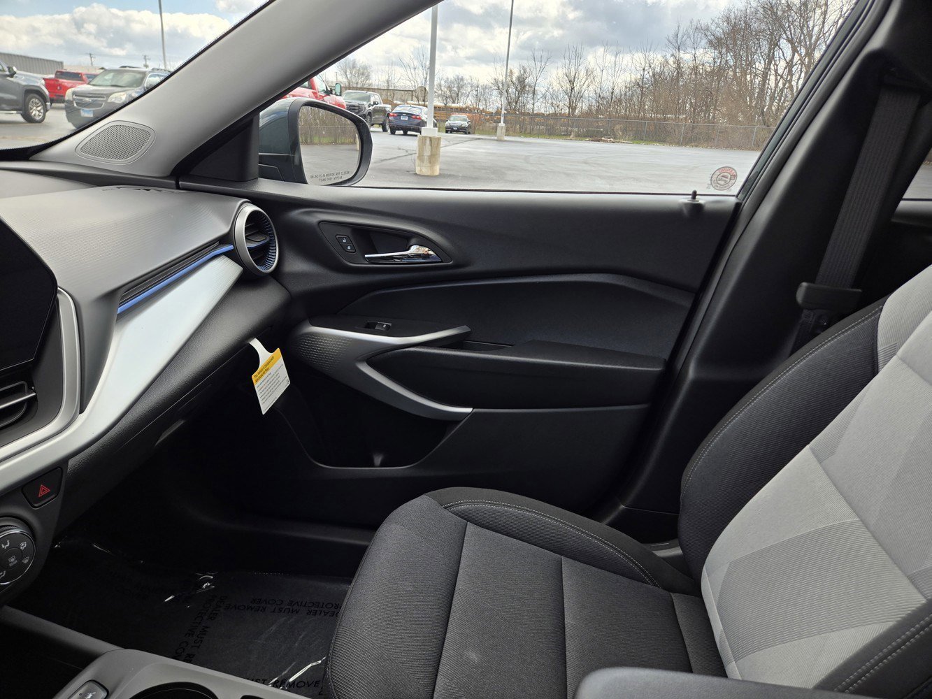 New 2026 Chevrolet Trax LS w/ LS Convenience Package FWD image 8
