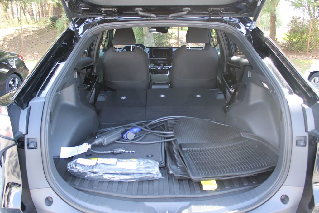 Used 2024 Subaru Solterra Premium image 31