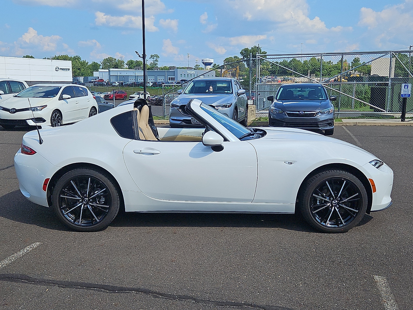 Used 2024 MAZDA MX-5 Miata RF Grand Touring RWD image 7