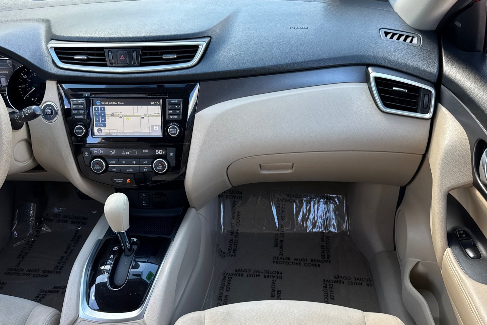 Used 2015 Nissan Rogue SV w/ SV Premium Package FWD image 32