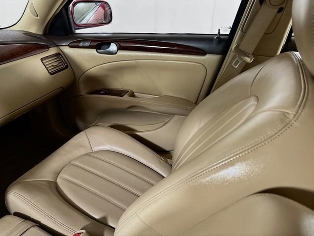 Used 2011 Buick Lucerne CXL w/ Driver Confidence Package FWD image 21
