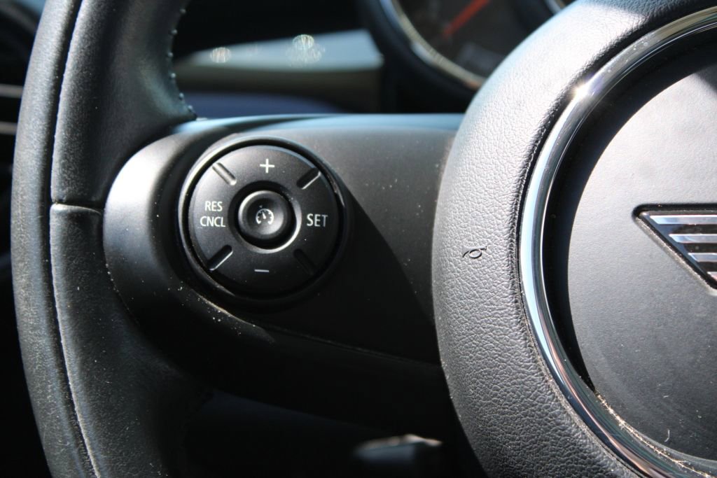 Used 2020 MINI Cooper 2-Door Hardtop FWD image 24