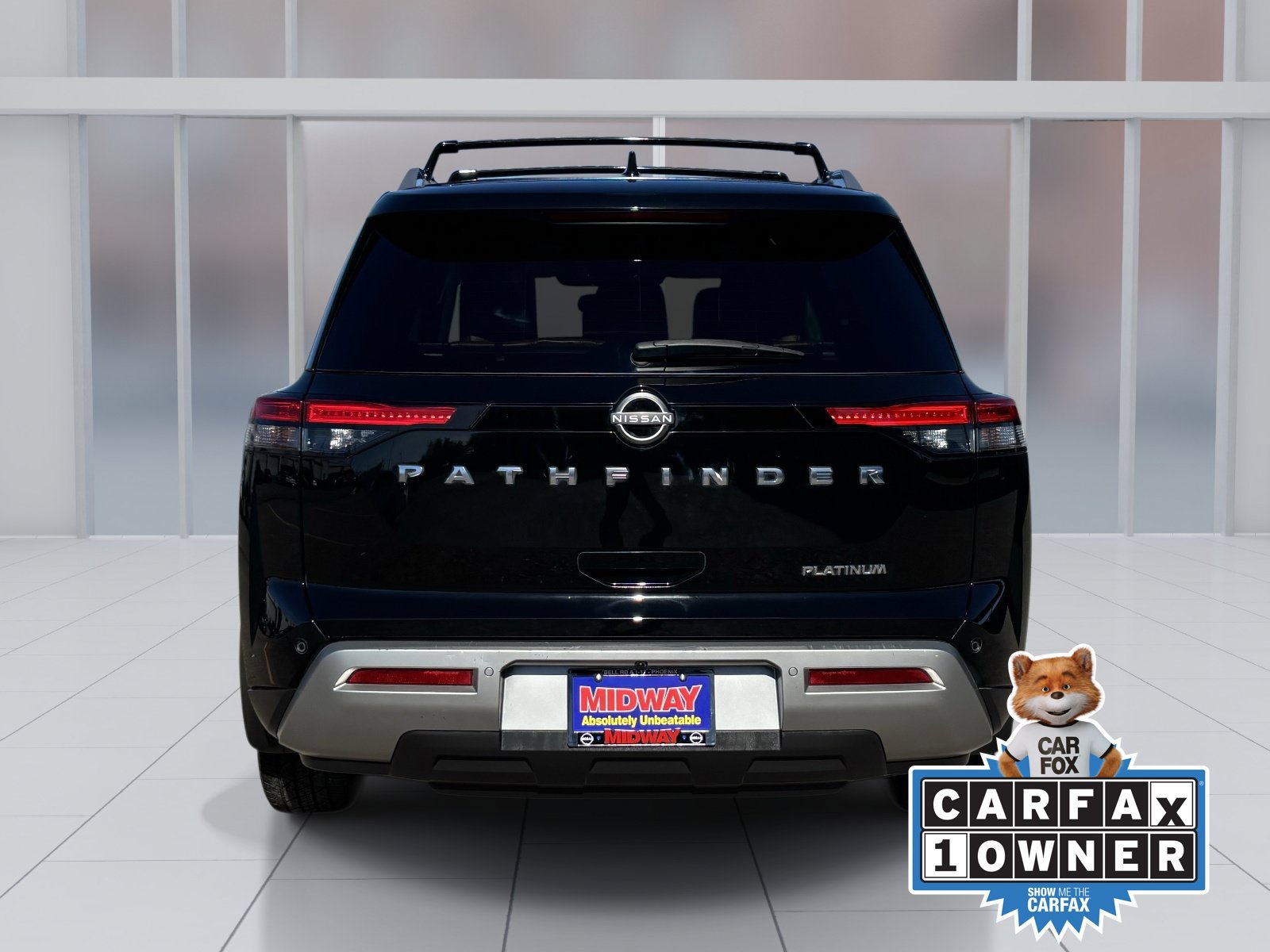 Used 2022 Nissan Pathfinder Platinum w/ Cargo Package FWD image 5