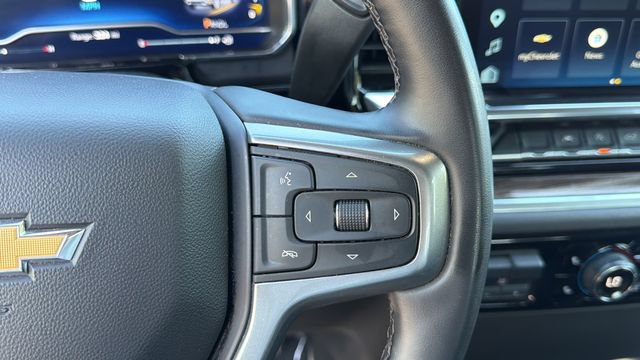 Used 2025 Chevrolet Silverado 1500 LT AWD/4WD image 23