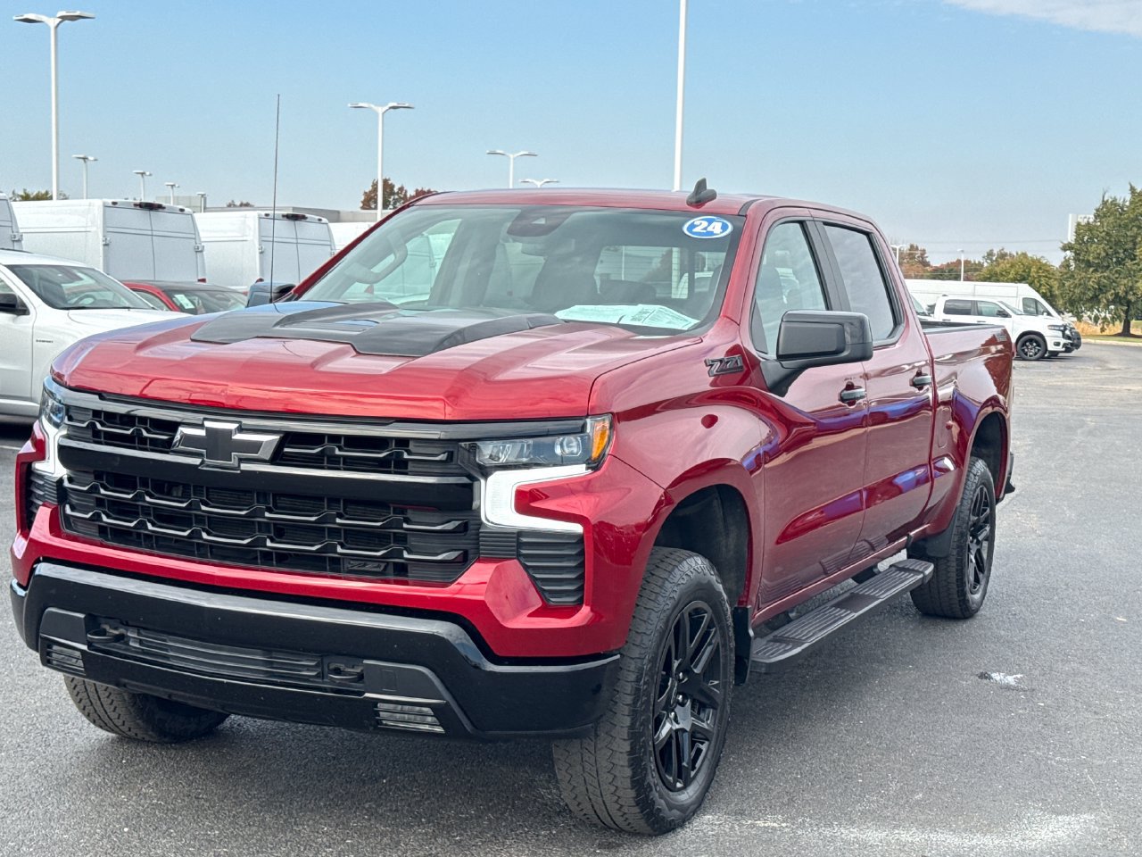 Used 2024 Chevrolet Silverado 1500 LT Trail Boss w/ Convenience Package II AWD/4WD image 7