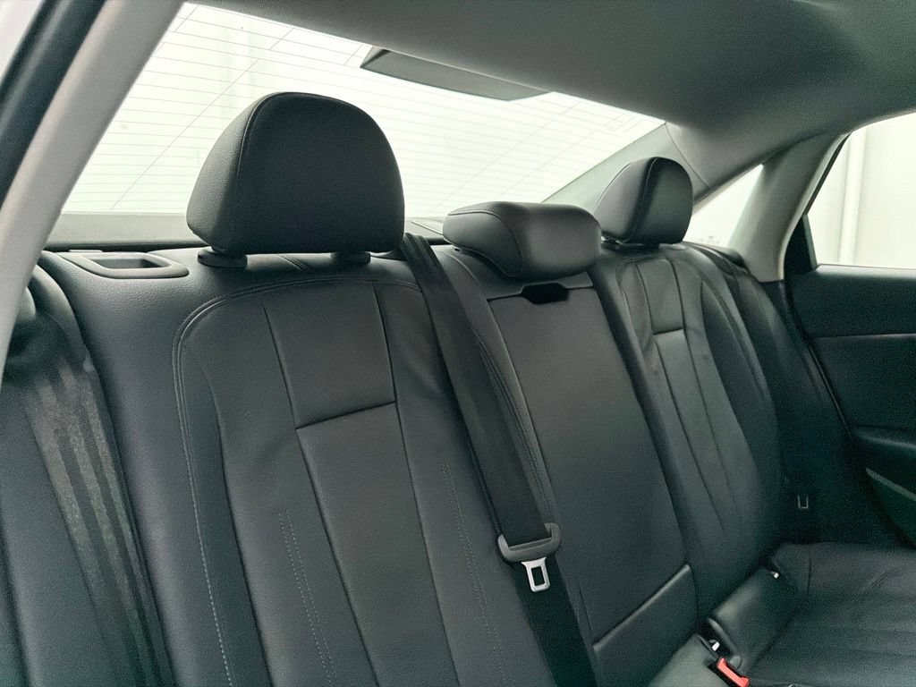 Used 2017 Audi A4 2.0T Premium FWD image 26