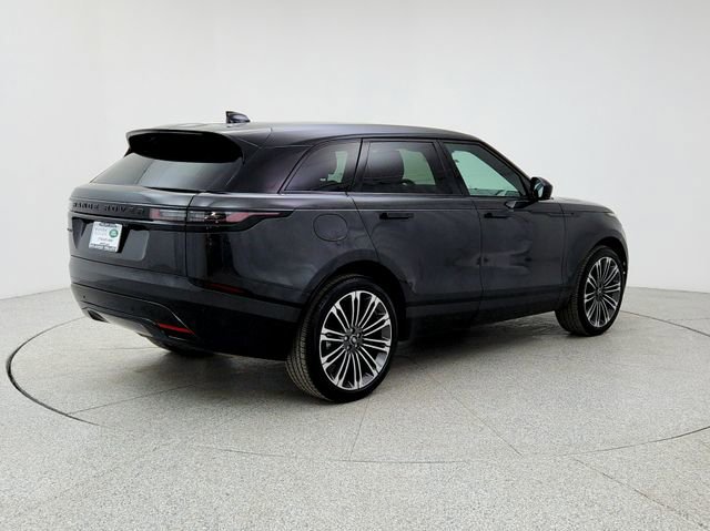Certified 2025 Land Rover Range Rover Velar Dynamic SE image 5