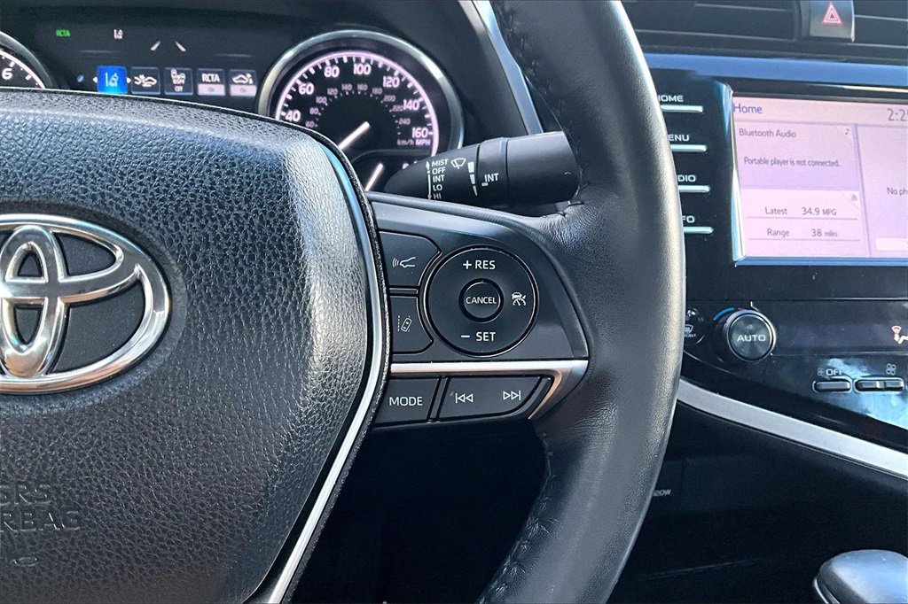Certified 2018 Toyota Camry XLE image 12