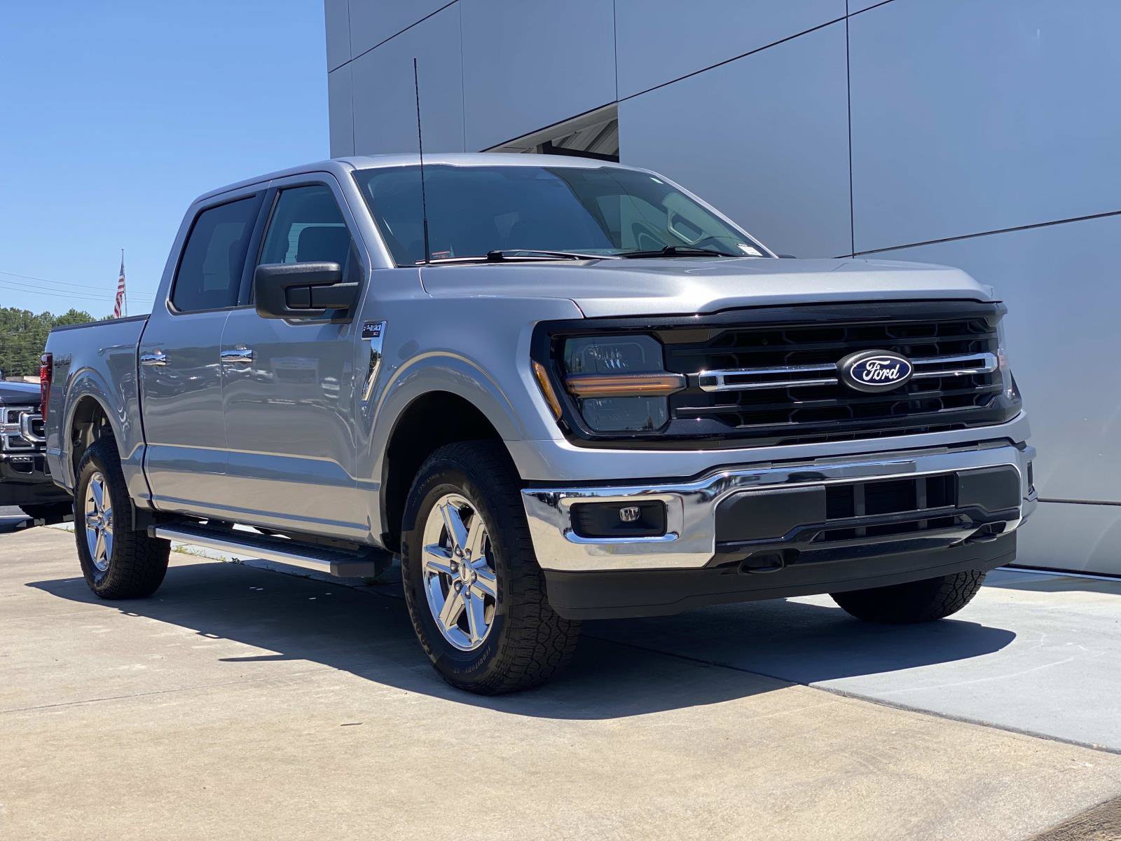 Used 2025 Ford F150 XLT w/ Equipment Group 301A Standard