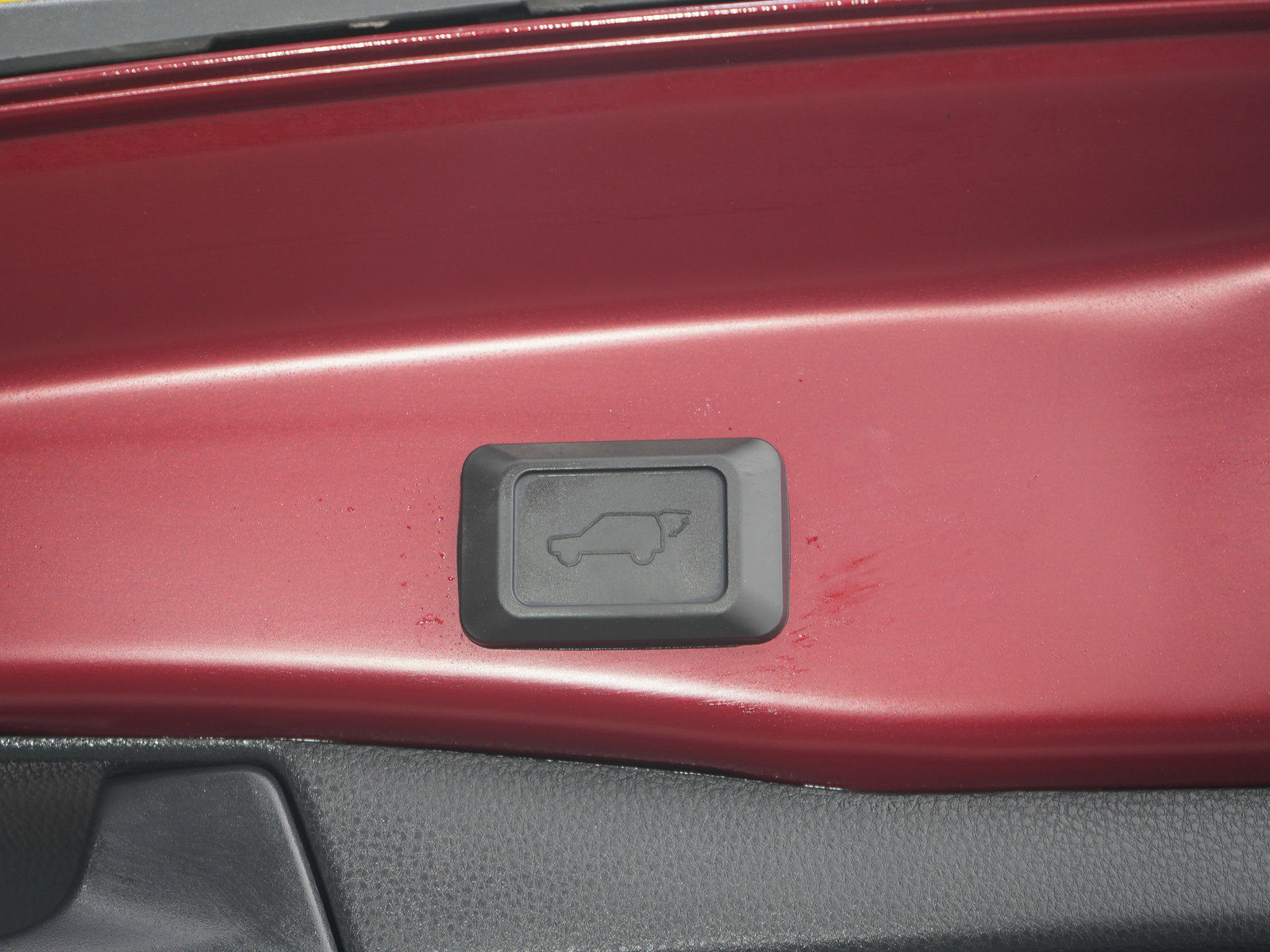 Used 2025 Toyota RAV4 XLE Premium w/ Weather Package AWD/4WD image 11