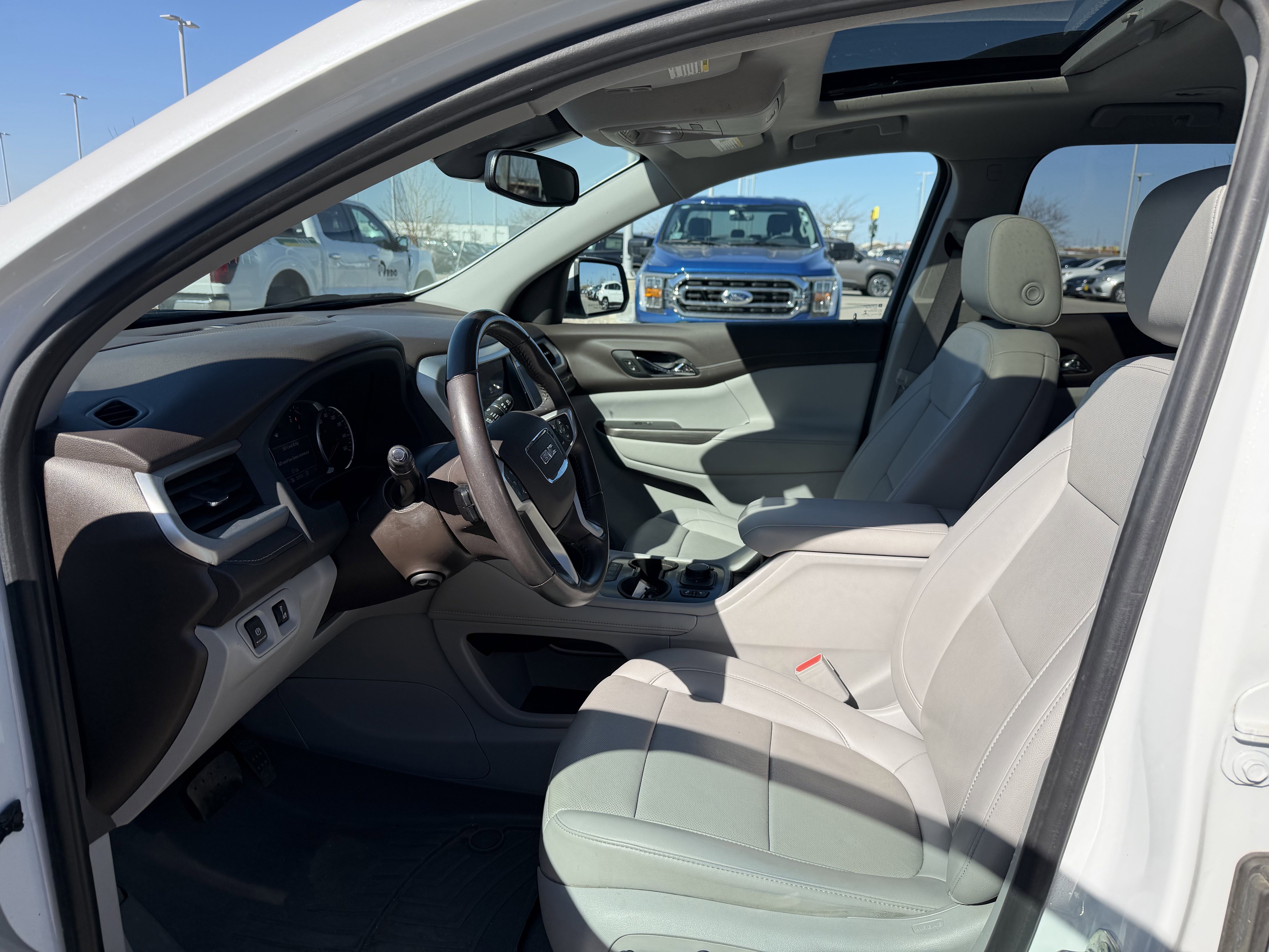 Used 2021 GMC Acadia SLT w/ Preferred Package AWD/4WD image 7