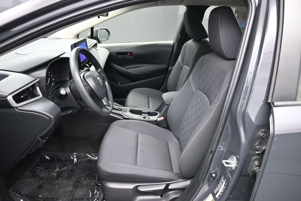 Used 2023 Toyota Corolla LE FWD image 18