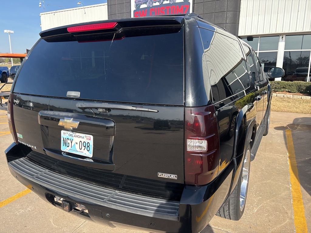 Used 2008 Chevrolet Suburban LT image 6