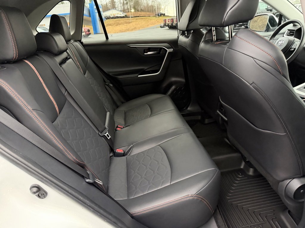Used 2024 Toyota RAV4 Adventure image 23