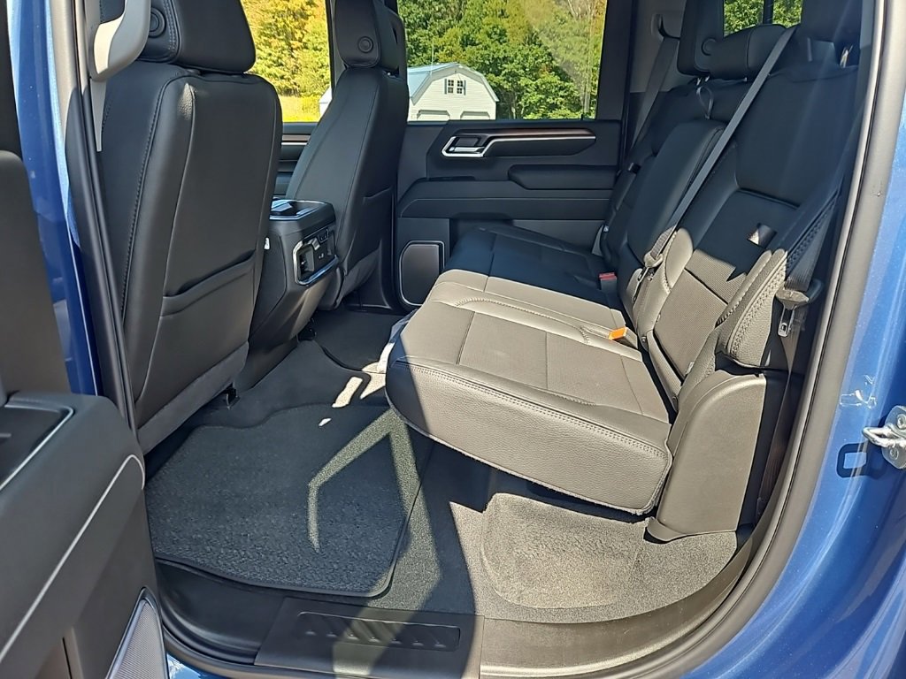 New 2026 GMC Sierra 3500 Denali image 17