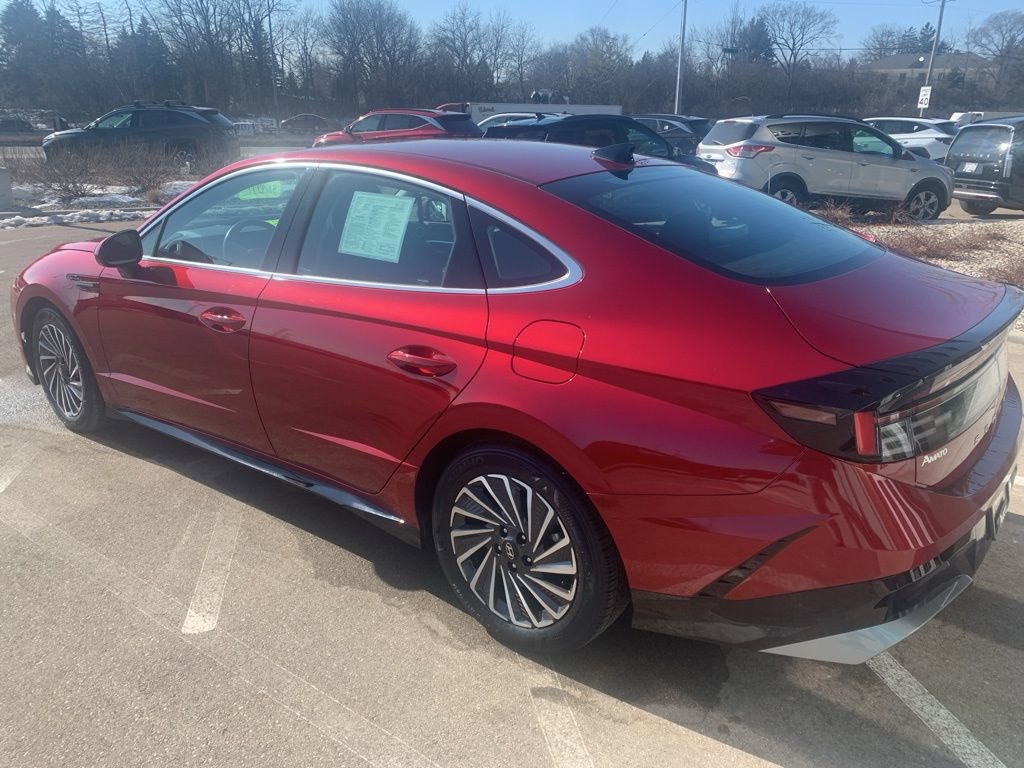 Certified 2025 Hyundai Sonata SEL image 3