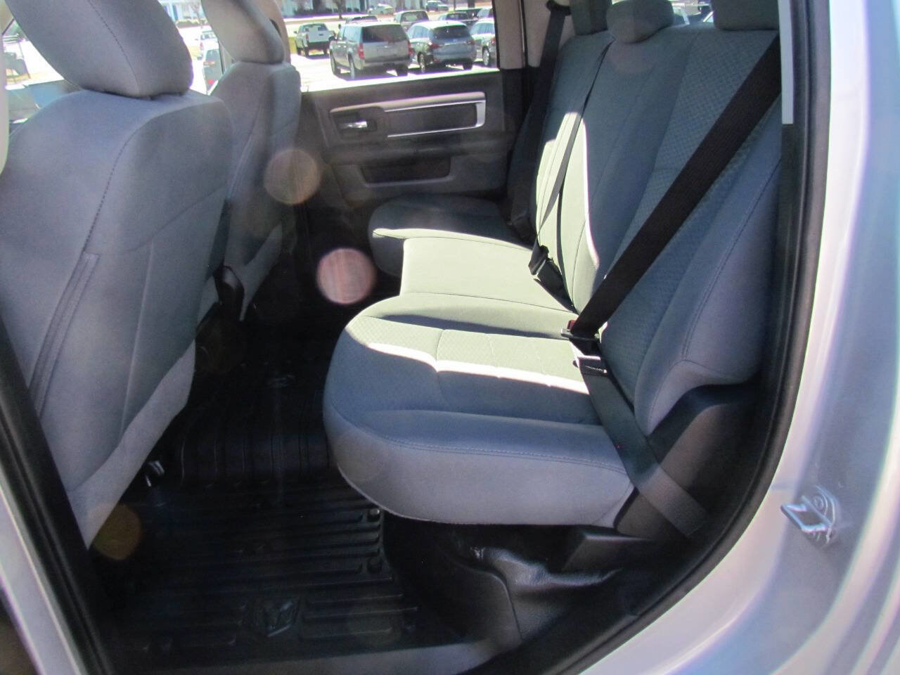 Used 2018 RAM 3500 SLT image 12