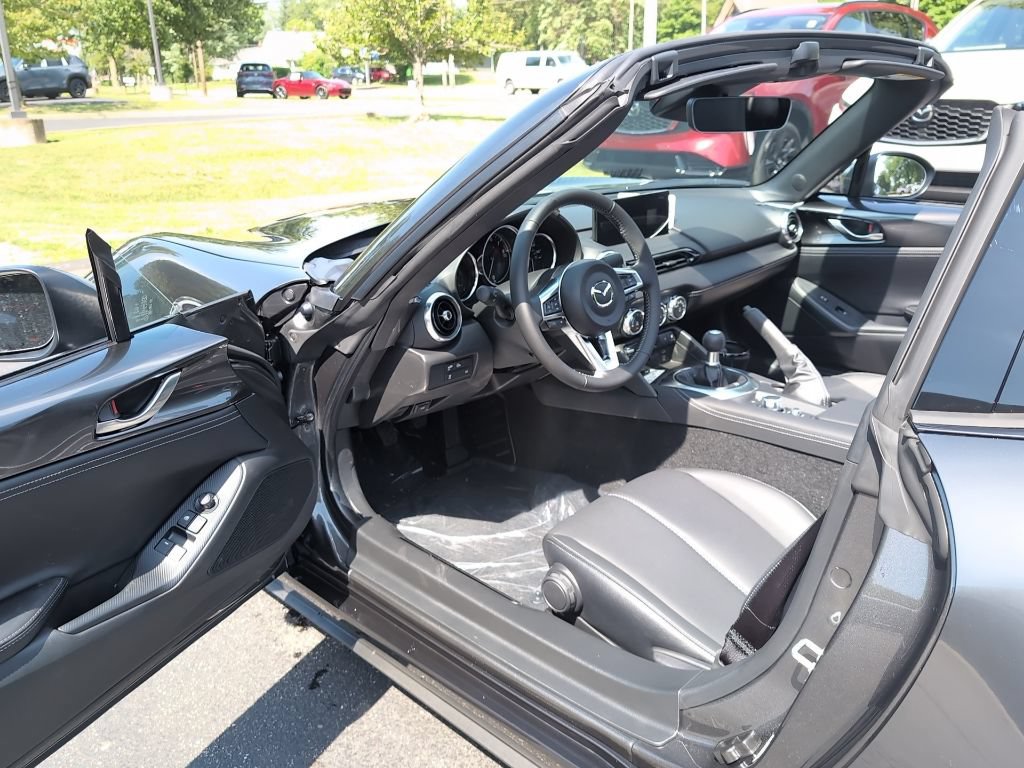 New 2026 MAZDA MX-5 Miata RF Grand Touring w/ Weather Package RWD image 15
