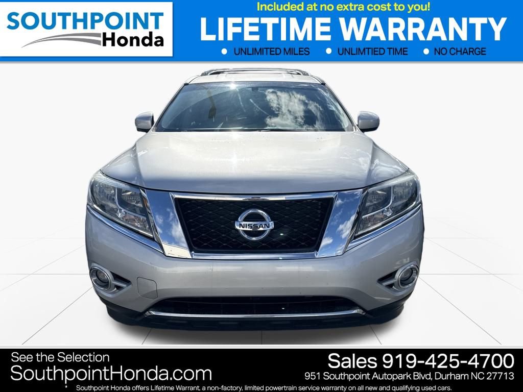 Used 2013 Nissan Pathfinder Platinum image 2
