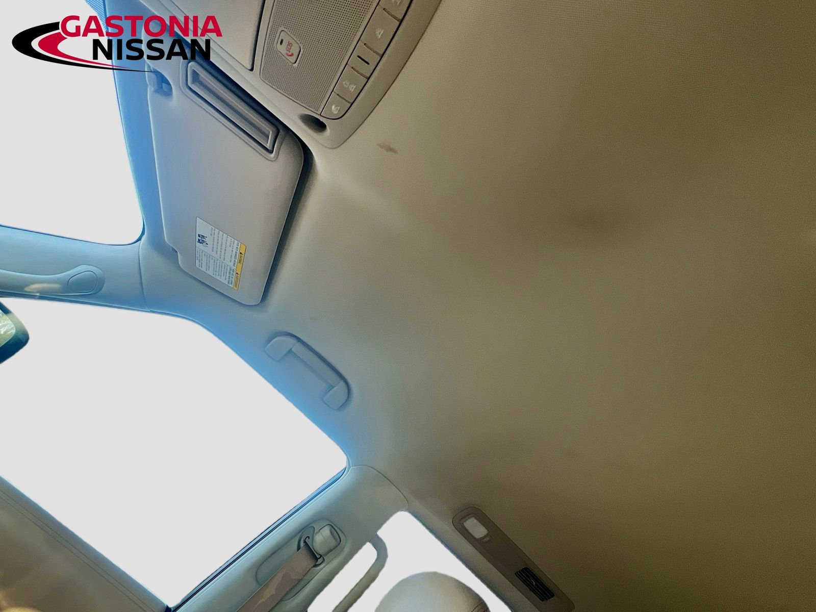 Used 2023 Nissan Armada SV image 30