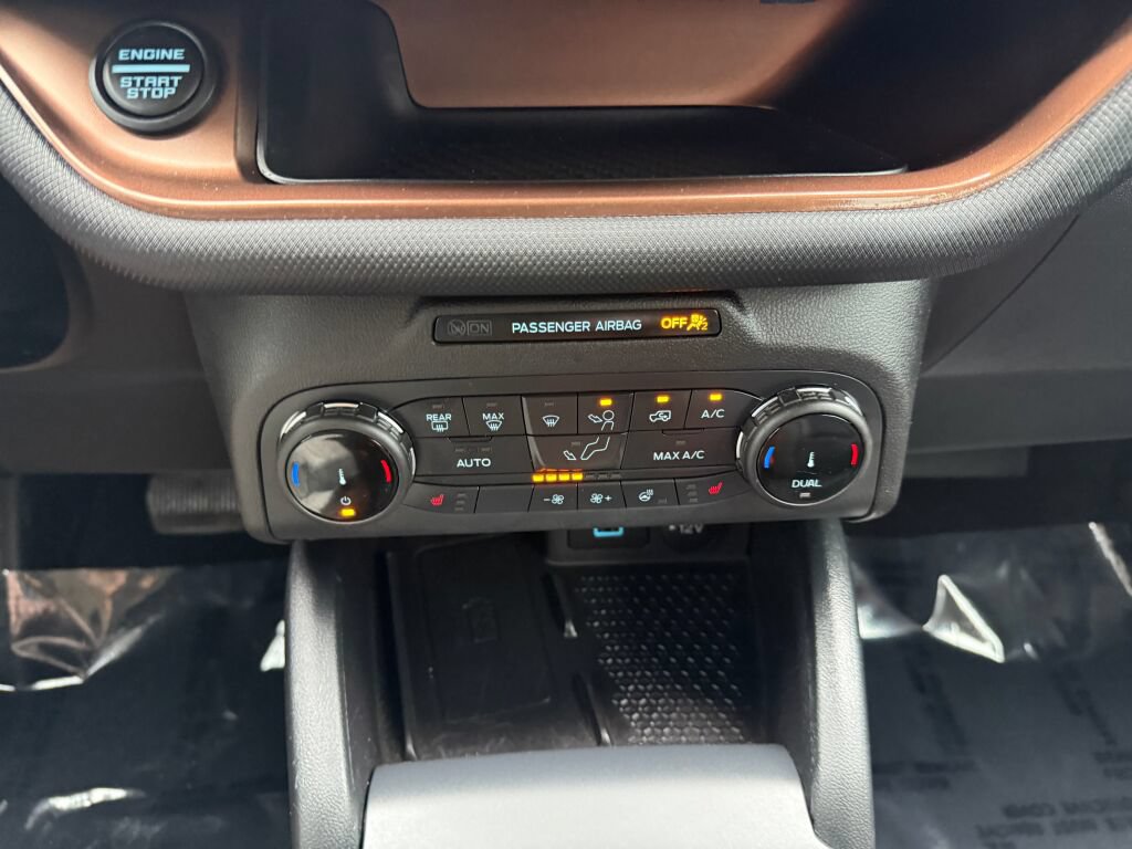 Used 2022 Ford Bronco Sport Outer Banks w/ Tech Package AWD/4WD image 19