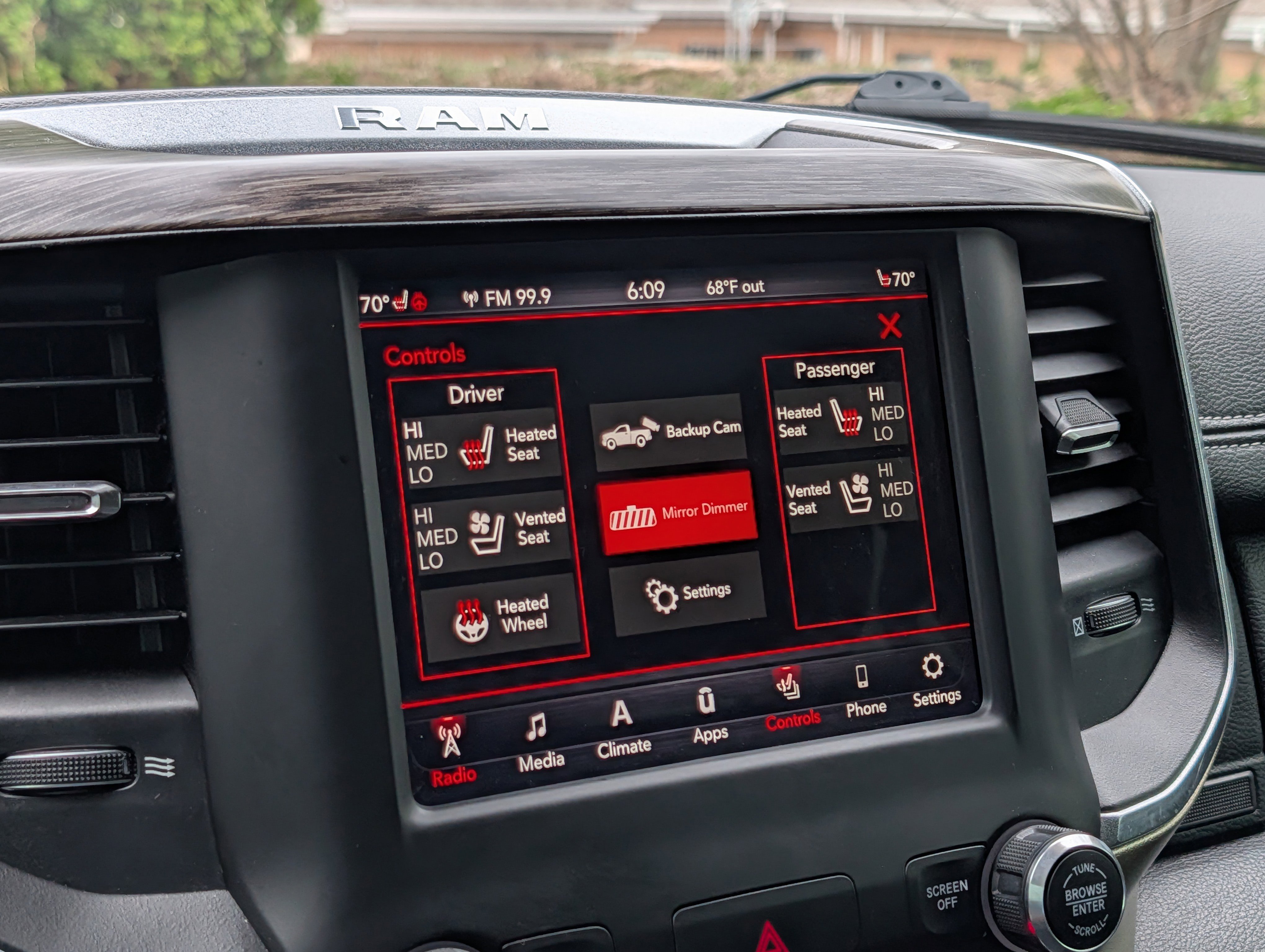 Used 2019 RAM 1500 Laramie image 20