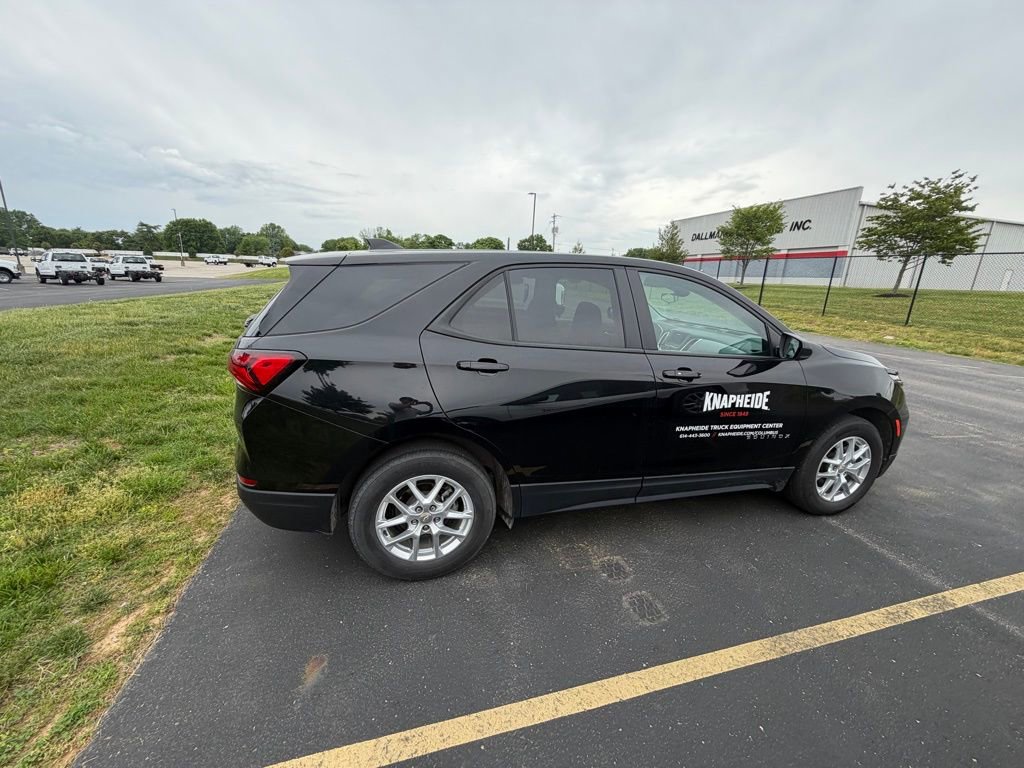Used 2024 Chevrolet Equinox LS w/ LS Convenience Package FWD image 6