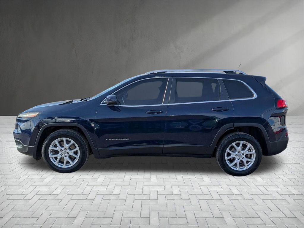 Used 2016 Jeep Cherokee Latitude w/ Cold Weather Group image 5