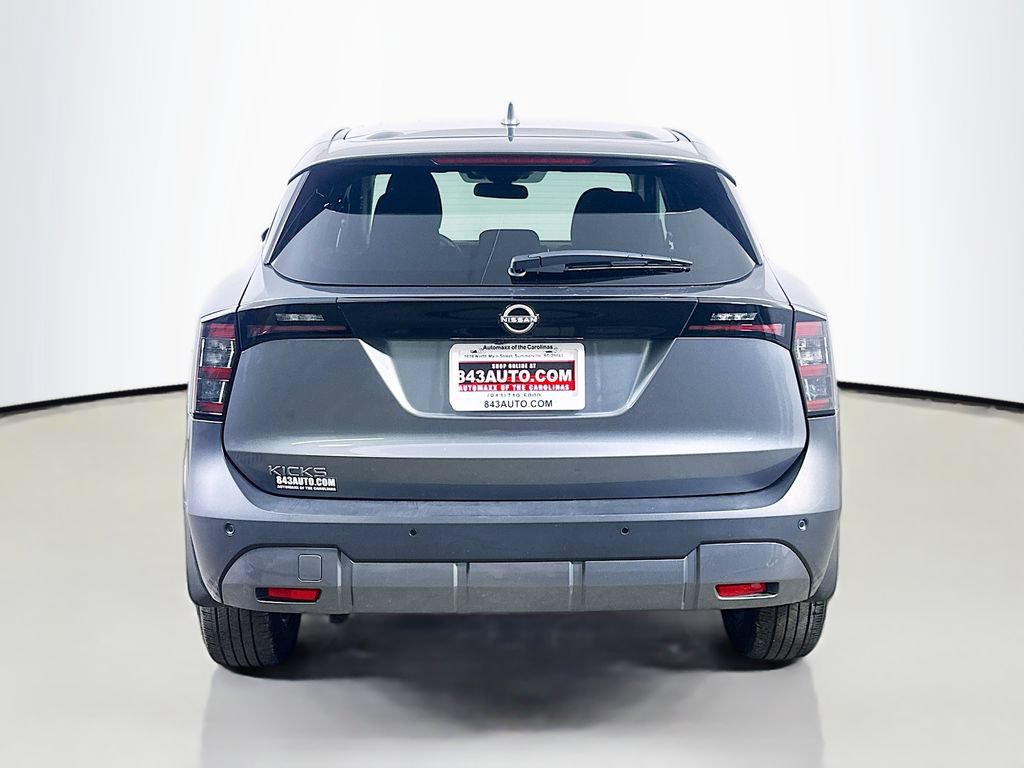 Used 2025 Nissan Kicks SV FWD image 6