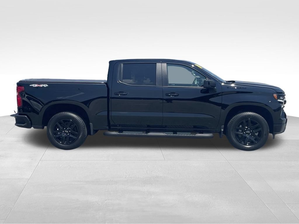 Used 2024 Chevrolet Silverado 1500 RST w/ Rally Edition AWD/4WD image 2