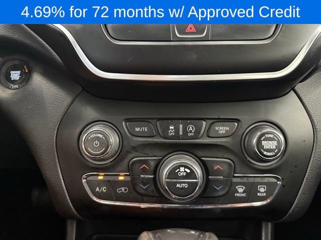 Used 2019 Jeep Cherokee Latitude Plus w/ Comfort/Convenience Group image 24