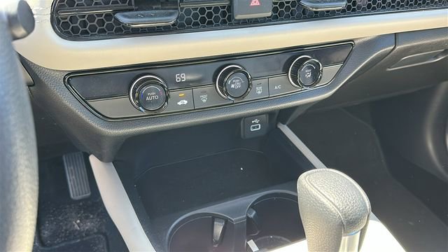 Used 2024 Honda HR-V LX image 15